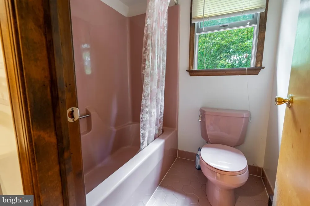 238 OLD MILL ROAD Macungie, PA 18062
