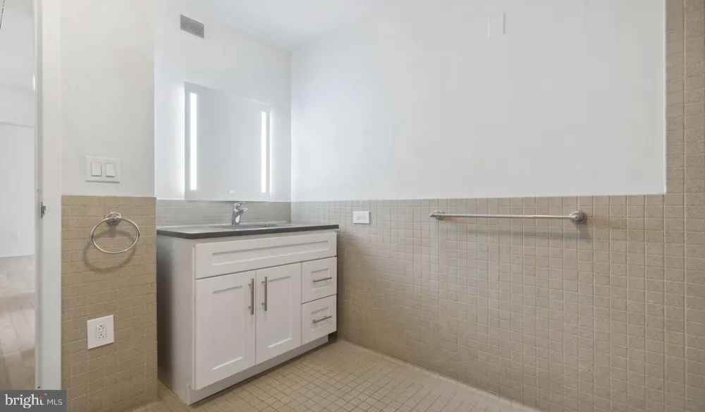 2300 WALNUT STREET #730 Philadelphia, PA 19103