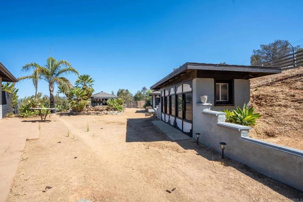 20801 North Burma Road Ramona, CA 92065