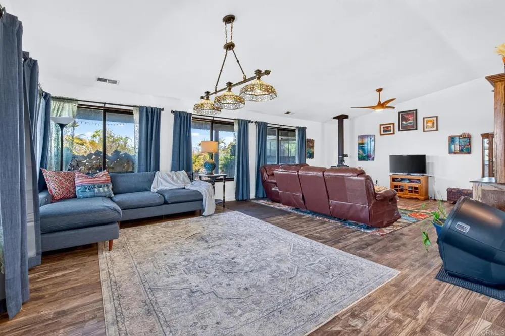 20801 North Burma Road Ramona, CA 92065