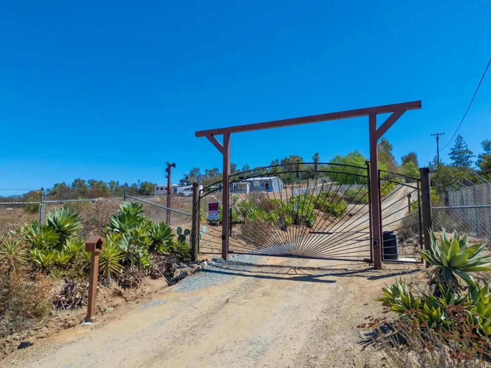 20801 North Burma Road Ramona, CA 92065