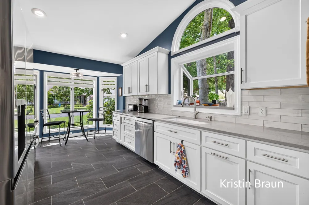 3694 Arborway Drive Norton Shores, MI 49441