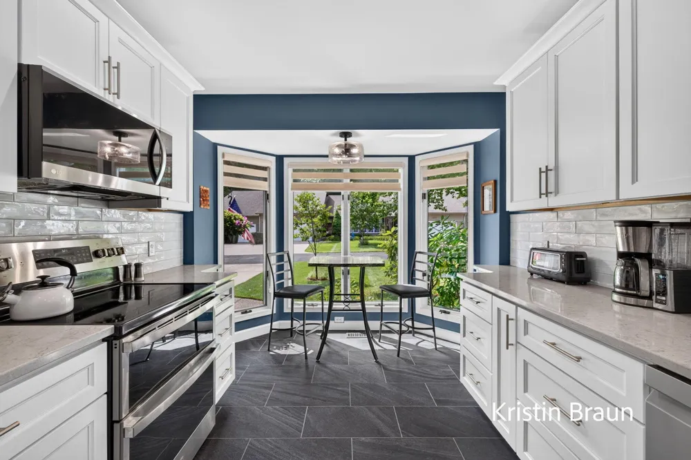 3694 Arborway Drive Norton Shores, MI 49441