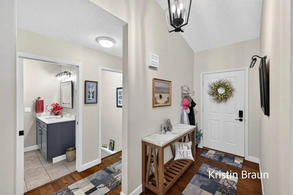 3694 Arborway Drive Norton Shores, MI 49441
