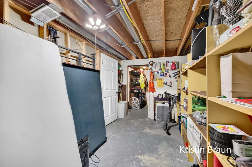 3694 Arborway Drive Norton Shores, MI 49441