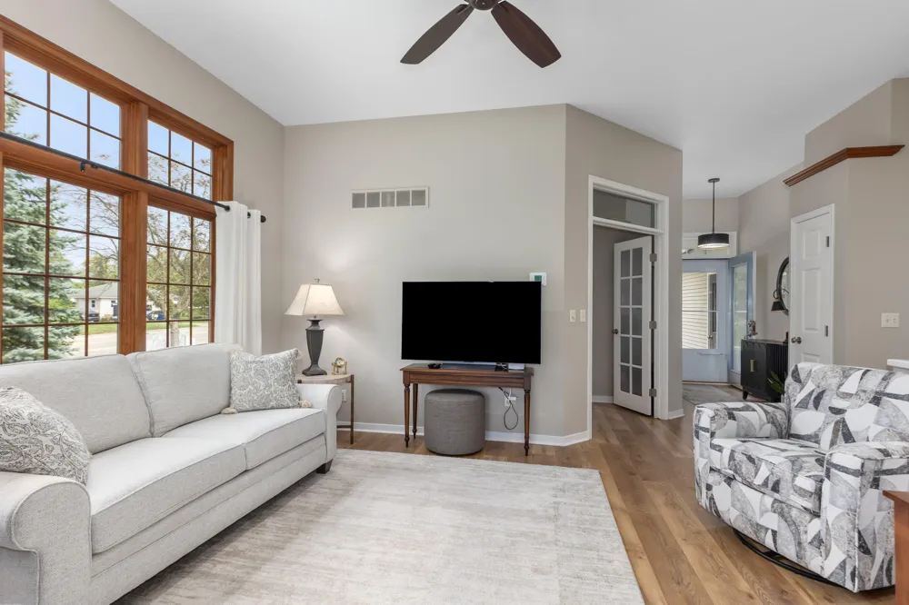 774 Holly Creek Drive Holland, MI 49423