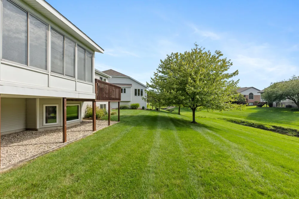 774 Holly Creek Drive Holland, MI 49423