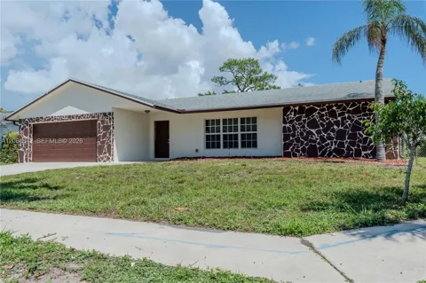 4513 Blue Pine Cir