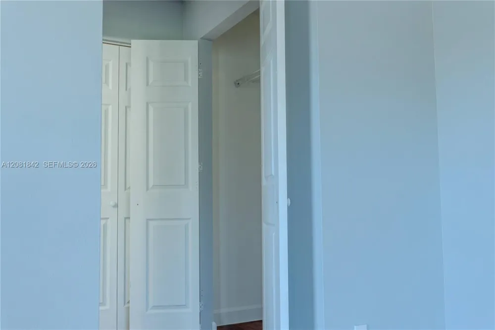 4513 Blue Pine Cir Lake Worth, FL 33463
