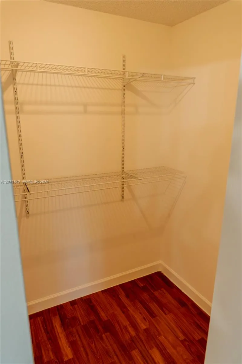 4513 Blue Pine Cir Lake Worth, FL 33463