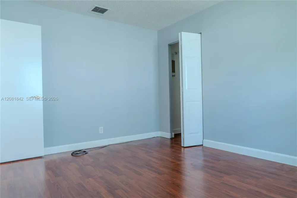 4513 Blue Pine Cir Lake Worth, FL 33463