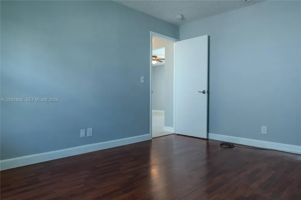 4513 Blue Pine Cir Lake Worth, FL 33463