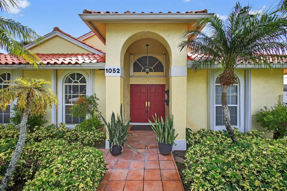 1052 W SHORE DRIVE West Palm Beach, FL 33406