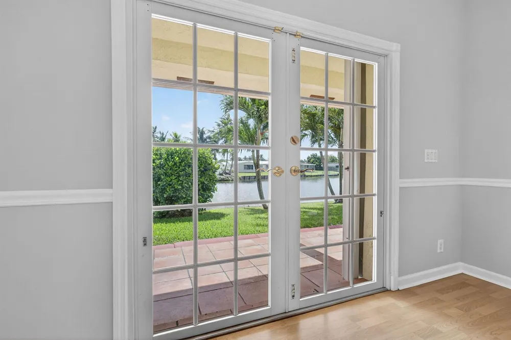 1052 W SHORE DRIVE West Palm Beach, FL 33406