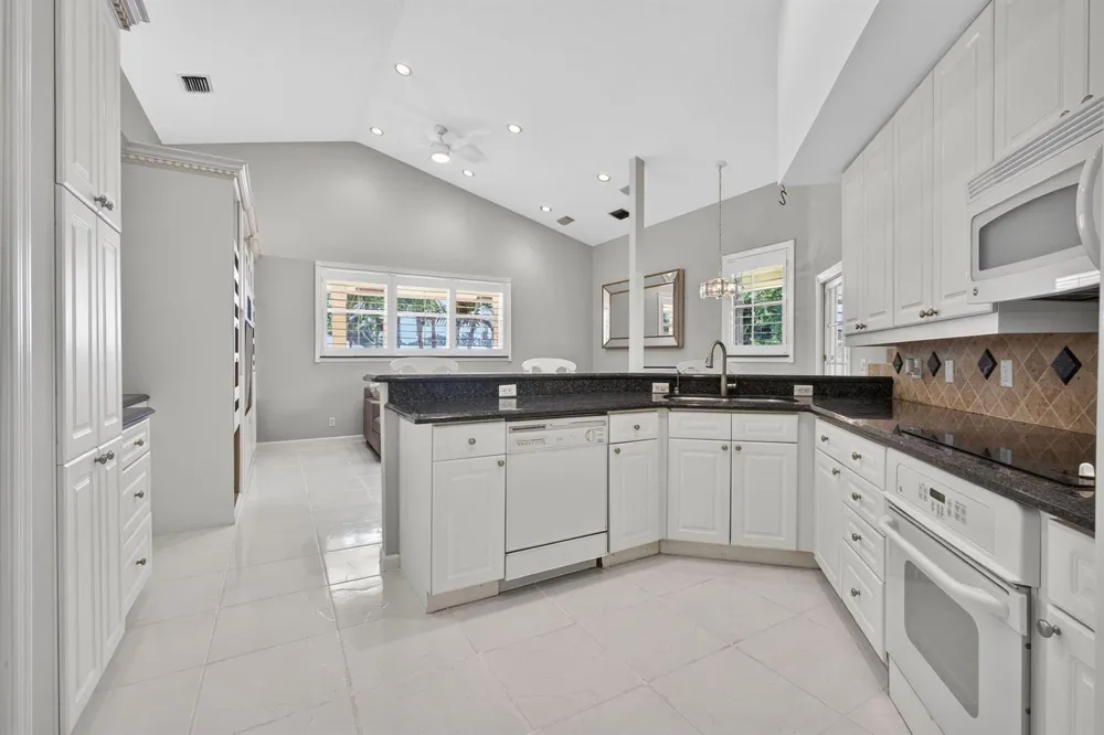 1052 W SHORE DRIVE West Palm Beach, FL 33406