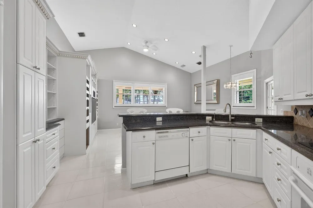 1052 W SHORE DRIVE West Palm Beach, FL 33406