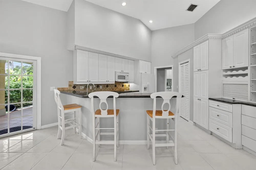 1052 W SHORE DRIVE West Palm Beach, FL 33406