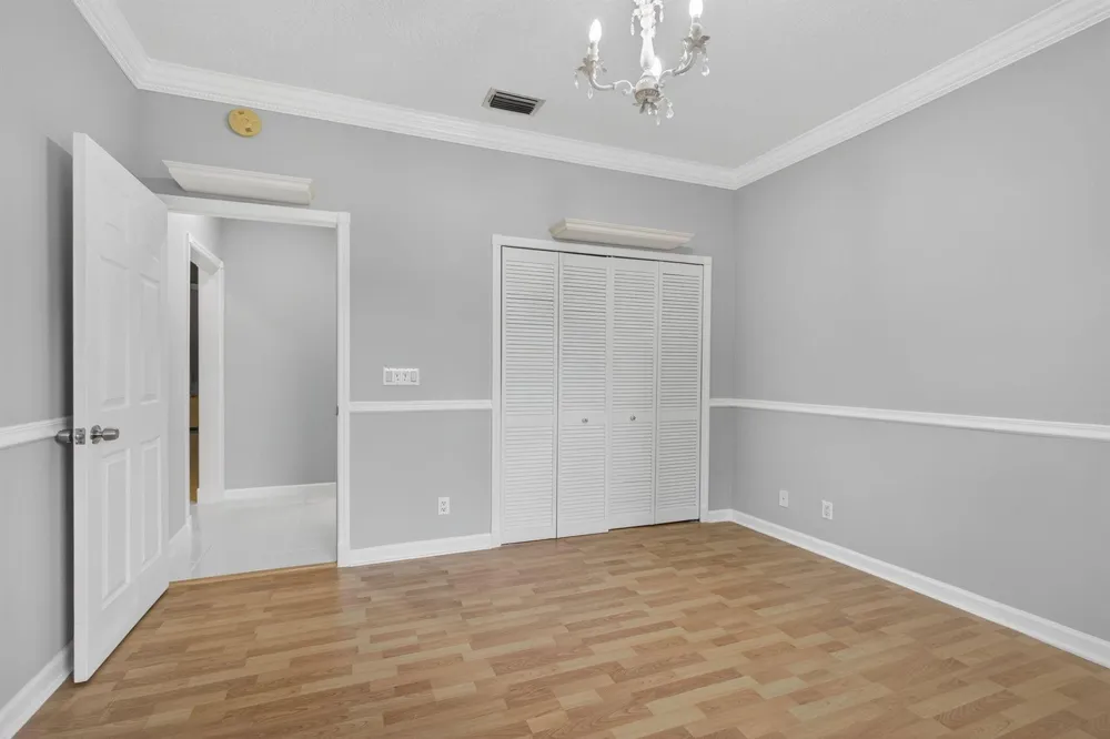 1052 W SHORE DRIVE West Palm Beach, FL 33406