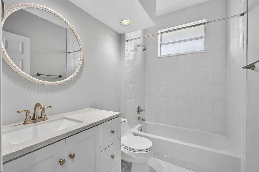 1052 W SHORE DRIVE West Palm Beach, FL 33406