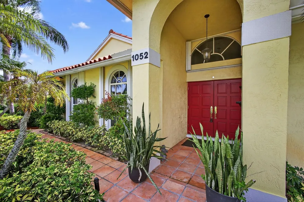 1052 W SHORE DRIVE West Palm Beach, FL 33406