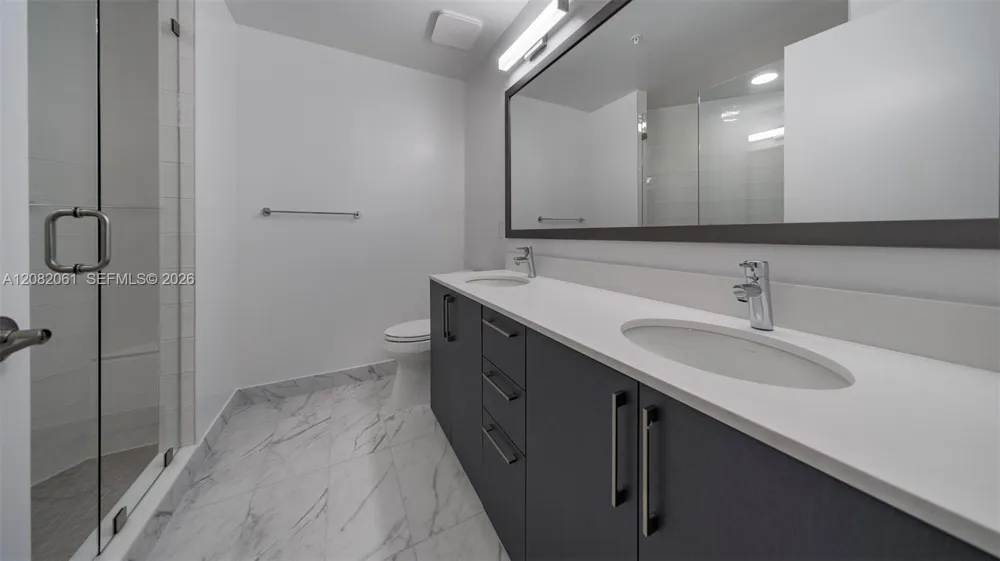 19401 W Dixie Hwy #313 Miami, FL 33180