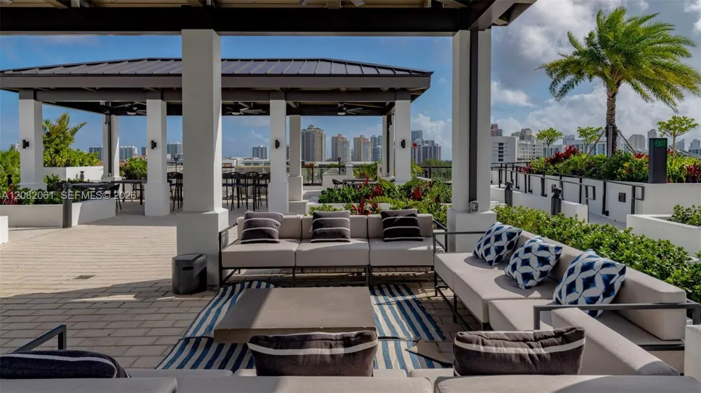 19401 W Dixie Hwy #313 Miami, FL 33180