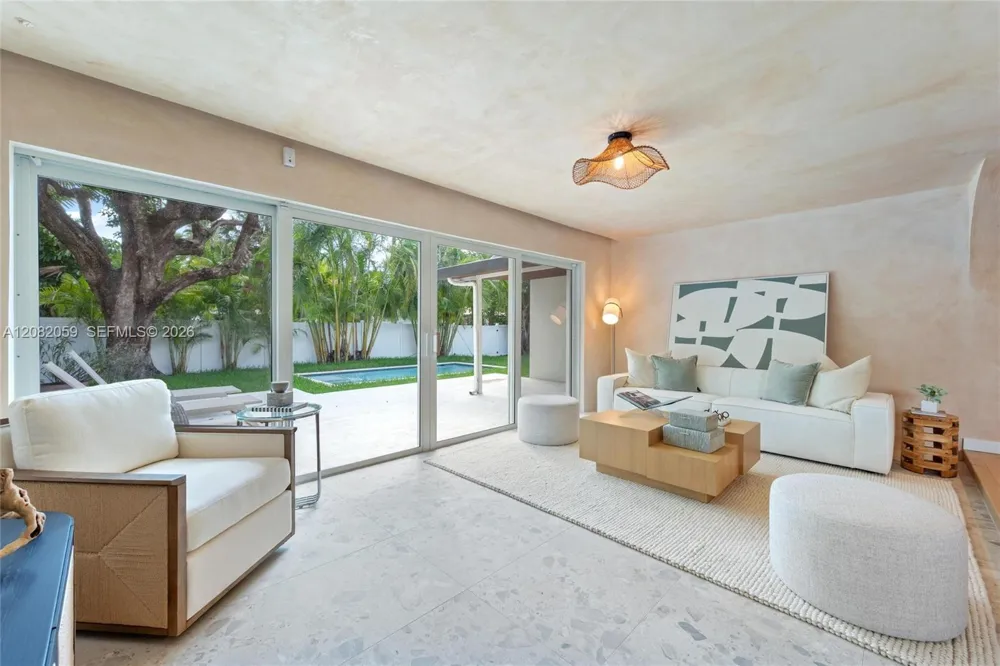10619 NE 10th Pl Miami Shores, FL 33138