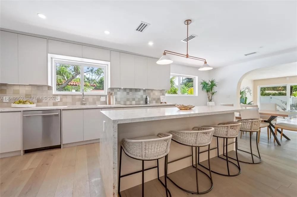 10619 NE 10th Pl Miami Shores, FL 33138