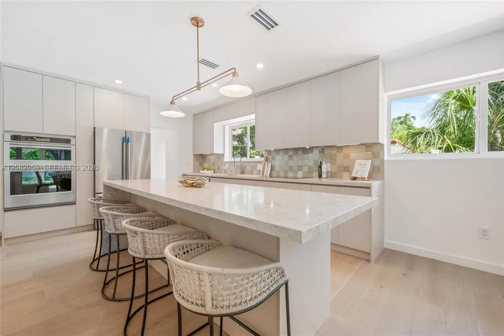 10619 NE 10th Pl Miami Shores, FL 33138