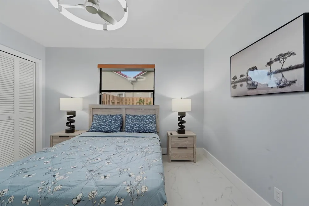 301 KNOTTY WOOD LANE Wellington, FL 33414