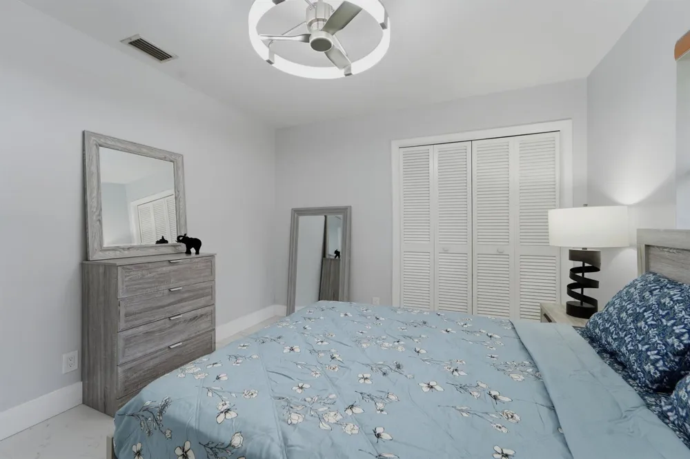 301 KNOTTY WOOD LANE Wellington, FL 33414