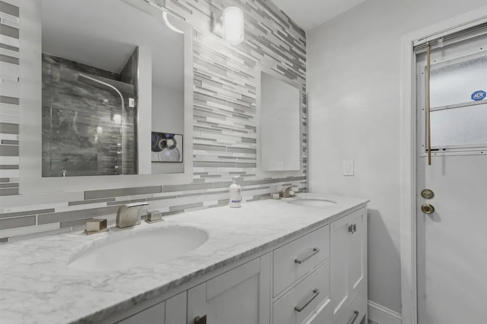 301 KNOTTY WOOD LANE Wellington, FL 33414