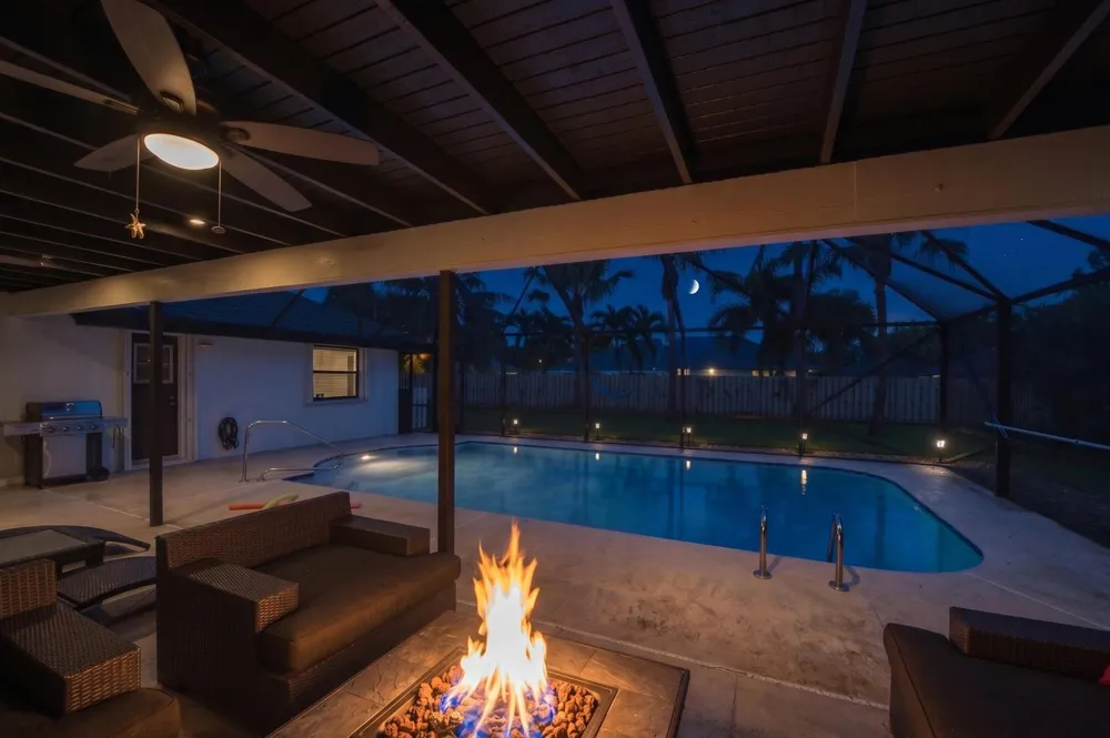 301 KNOTTY WOOD LANE Wellington, FL 33414