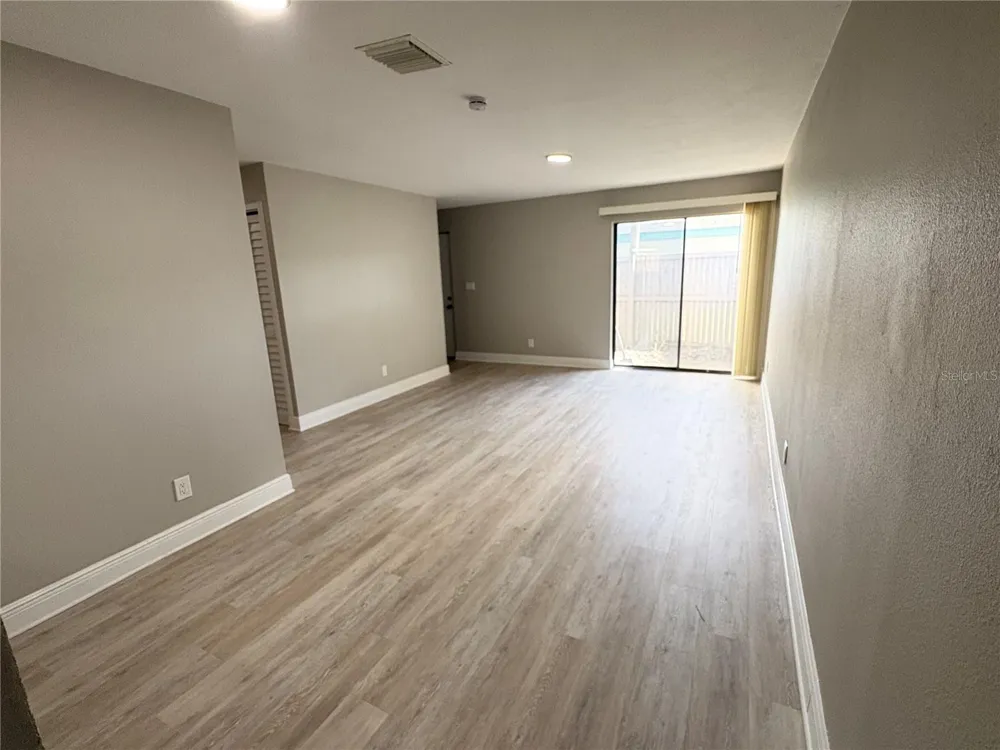 7939 PINE DRIVE #7939 Temple Terrace, FL 33637