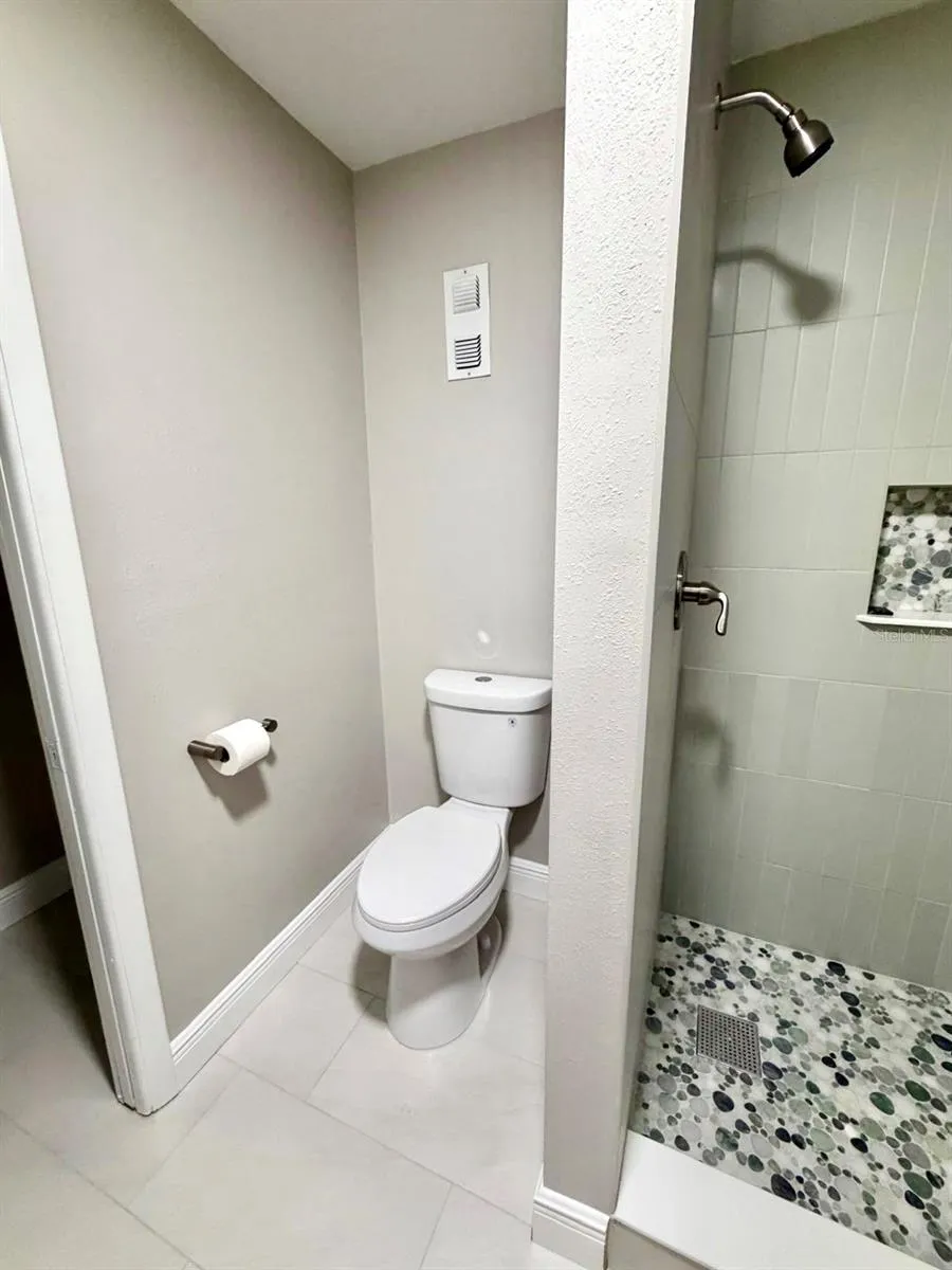 7939 PINE DRIVE #7939 Temple Terrace, FL 33637