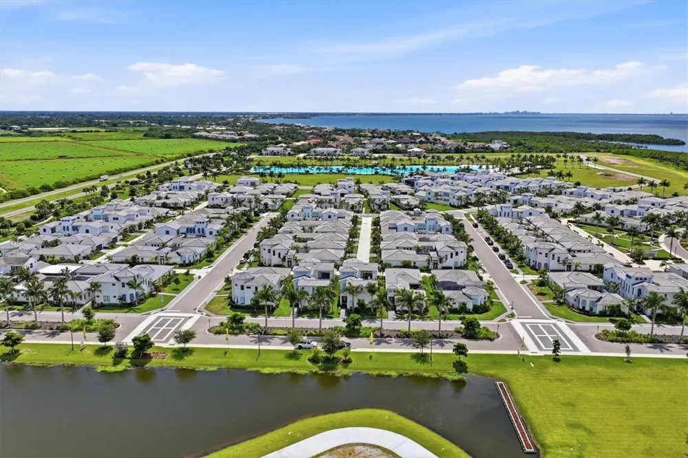5935 REDBAY BOULEVARD Bradenton, FL 34210