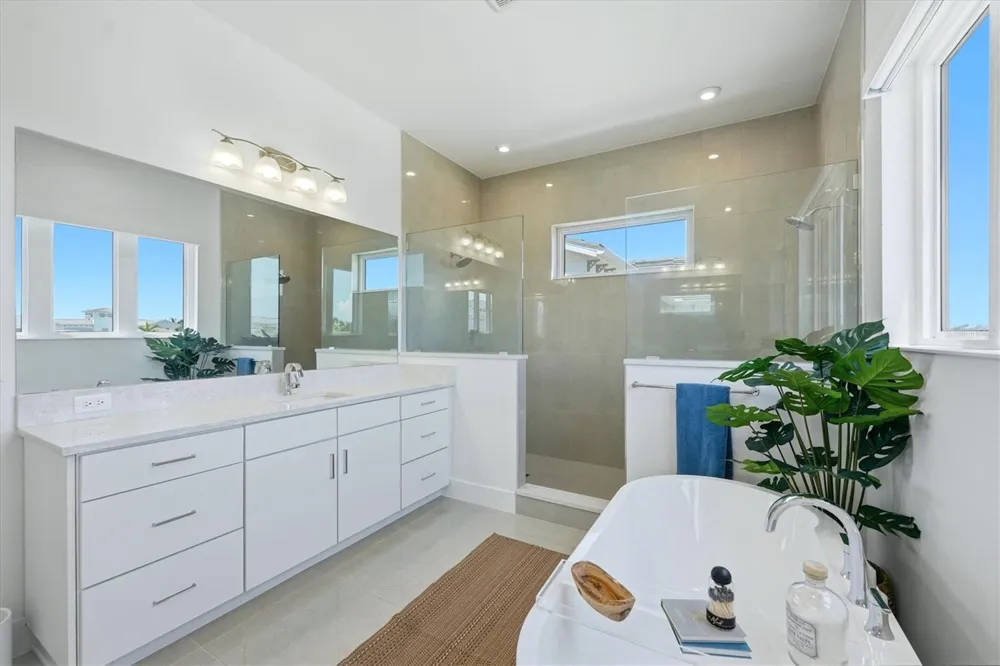 5935 REDBAY BOULEVARD Bradenton, FL 34210