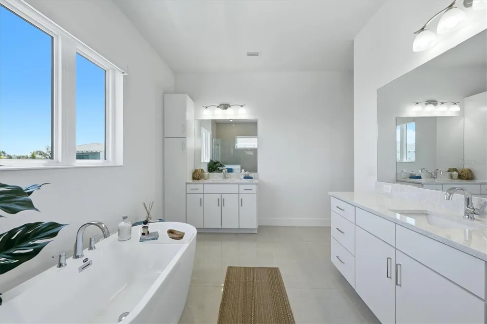 5935 REDBAY BOULEVARD Bradenton, FL 34210