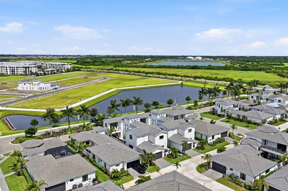 5935 REDBAY BOULEVARD Bradenton, FL 34210