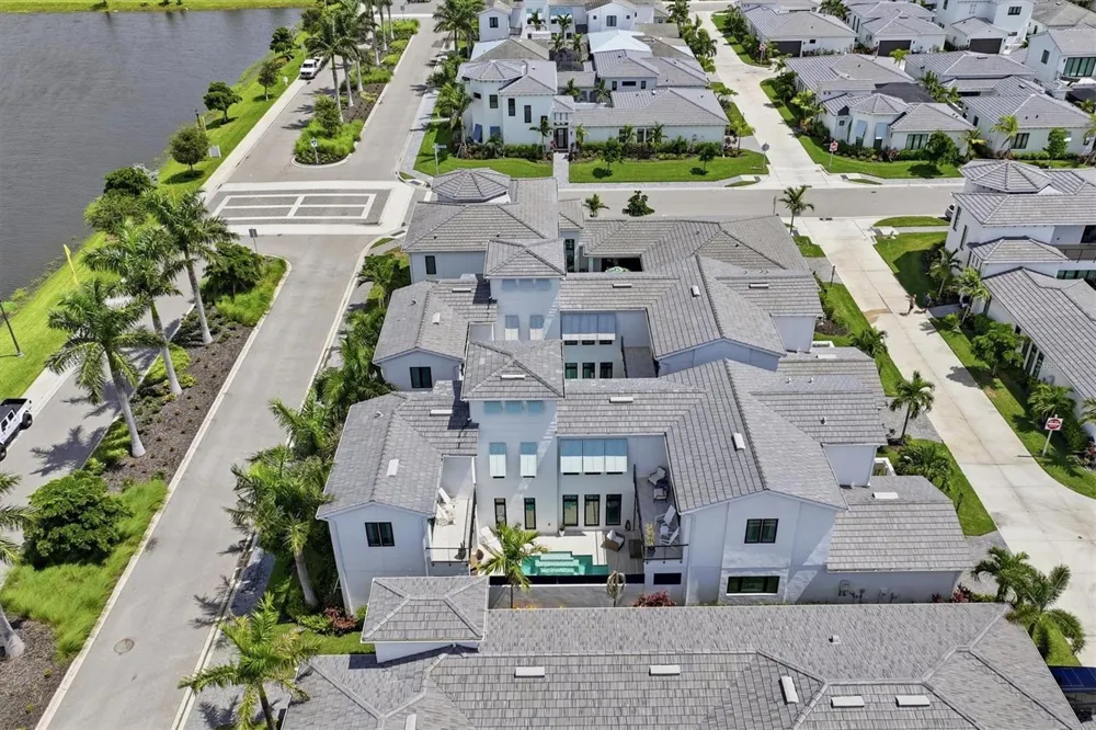 5935 REDBAY BOULEVARD Bradenton, FL 34210