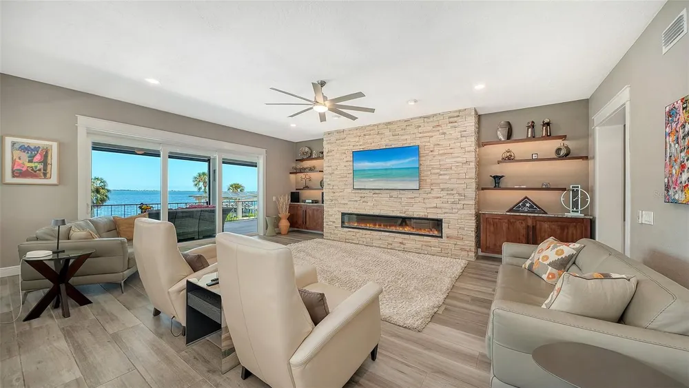7418 WESTMORELAND DRIVE Sarasota, FL 34243