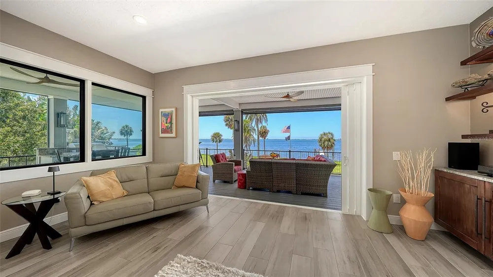 7418 WESTMORELAND DRIVE Sarasota, FL 34243