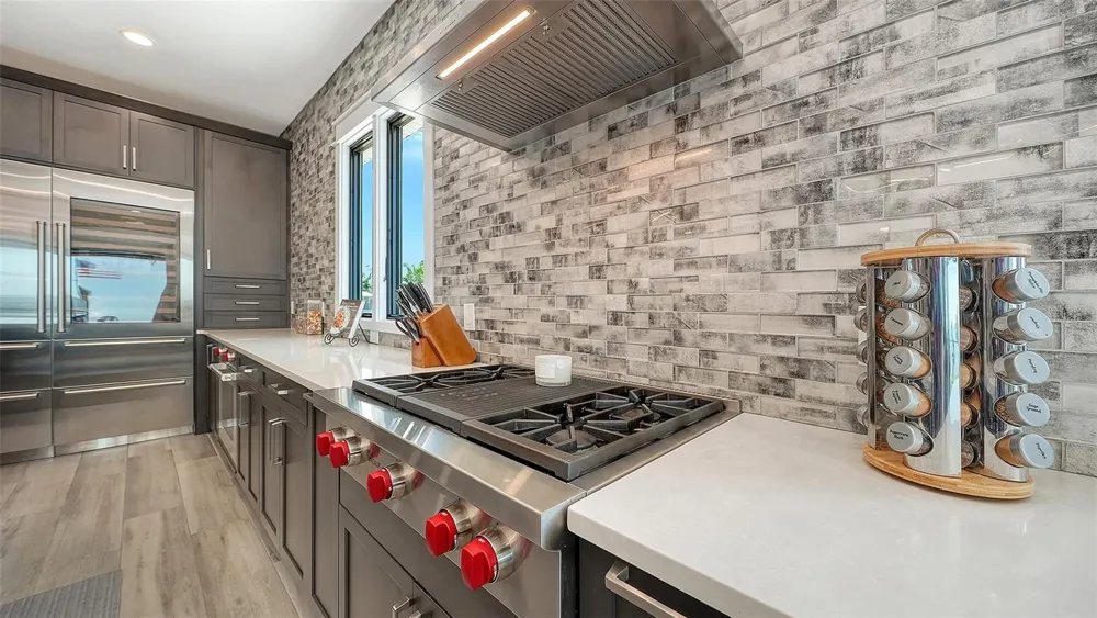 7418 WESTMORELAND DRIVE Sarasota, FL 34243