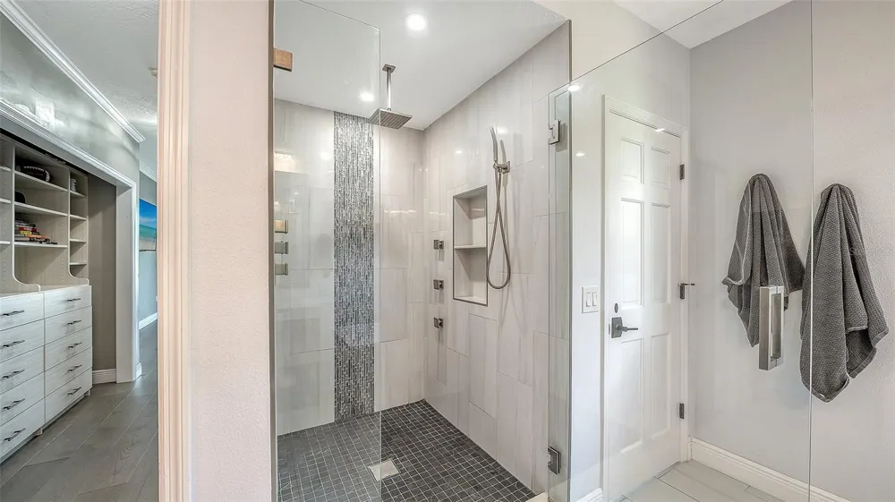 7418 WESTMORELAND DRIVE Sarasota, FL 34243