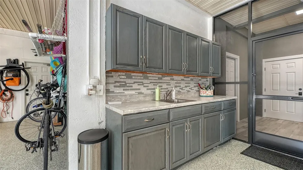 7418 WESTMORELAND DRIVE Sarasota, FL 34243