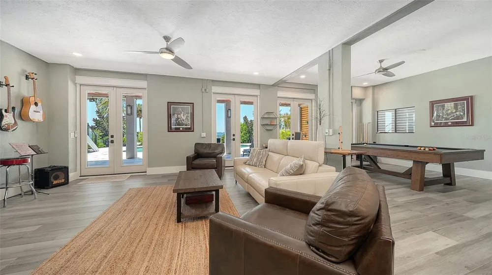 7418 WESTMORELAND DRIVE Sarasota, FL 34243