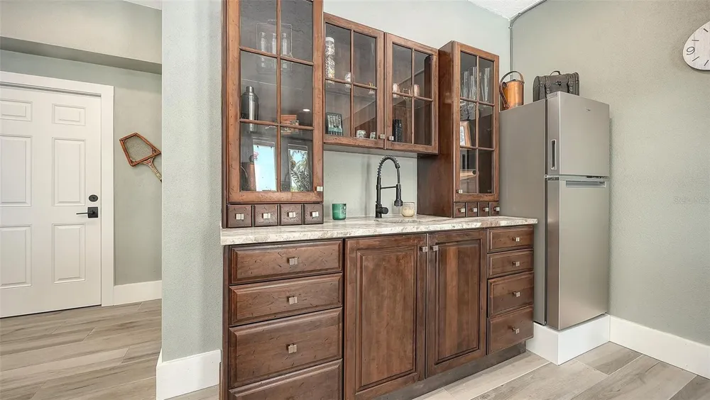 7418 WESTMORELAND DRIVE Sarasota, FL 34243
