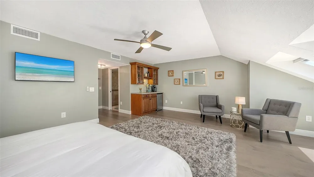 7418 WESTMORELAND DRIVE Sarasota, FL 34243