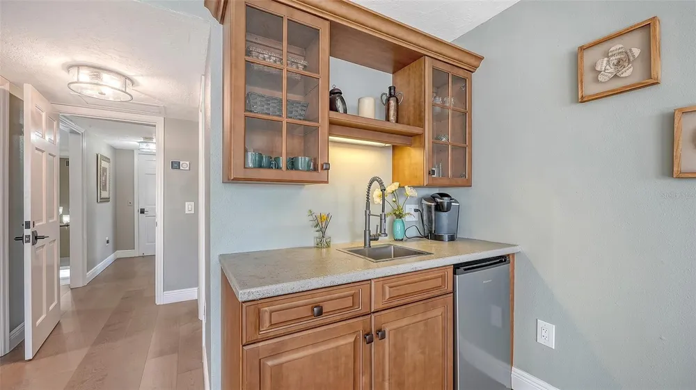 7418 WESTMORELAND DRIVE Sarasota, FL 34243