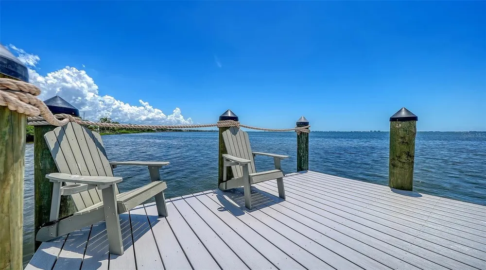 7418 WESTMORELAND DRIVE Sarasota, FL 34243